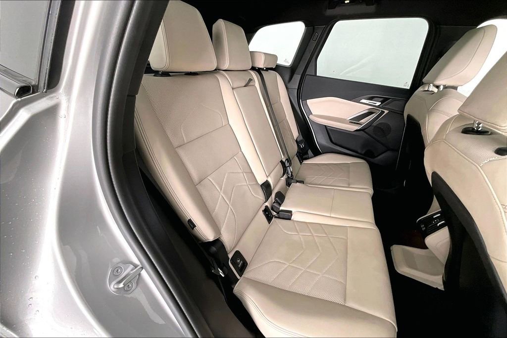 Used 2025 BMW X1 xDrive28i AWD/4WD image 35