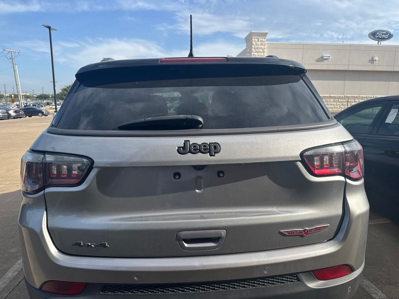 Used 2021 Jeep Compass Trailhawk AWD/4WD image 5