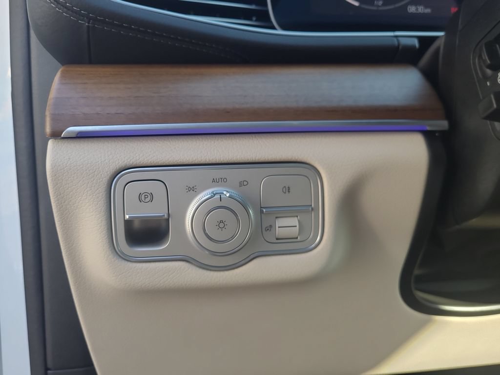 Used 2025 Mercedes-Benz GLS 450 4MATIC image 29