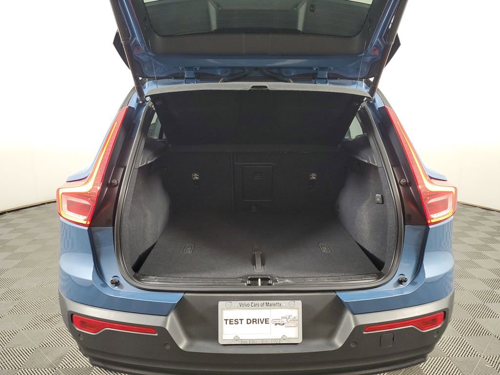 Certified 2023 Volvo XC40 Recharge Ultimate image 11