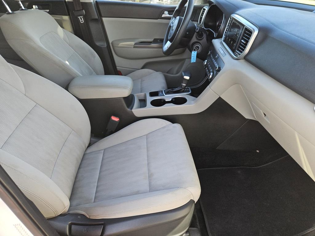 Used 2020 Kia Sportage LX image 28
