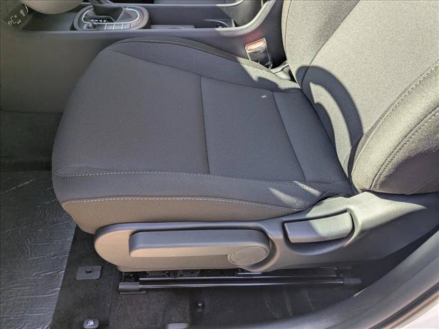 New 2027 Hyundai Kona SE FWD image 4