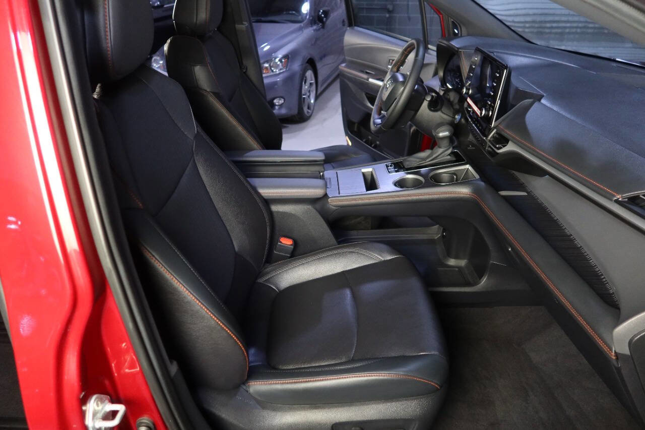 Used 2024 Toyota Sienna XSE image 13
