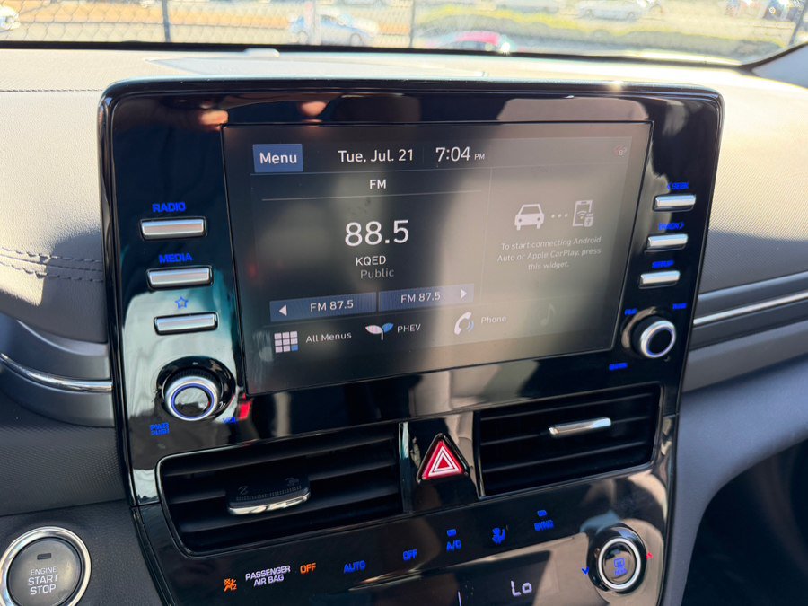 Used 2022 Hyundai Ioniq SE FWD image 22
