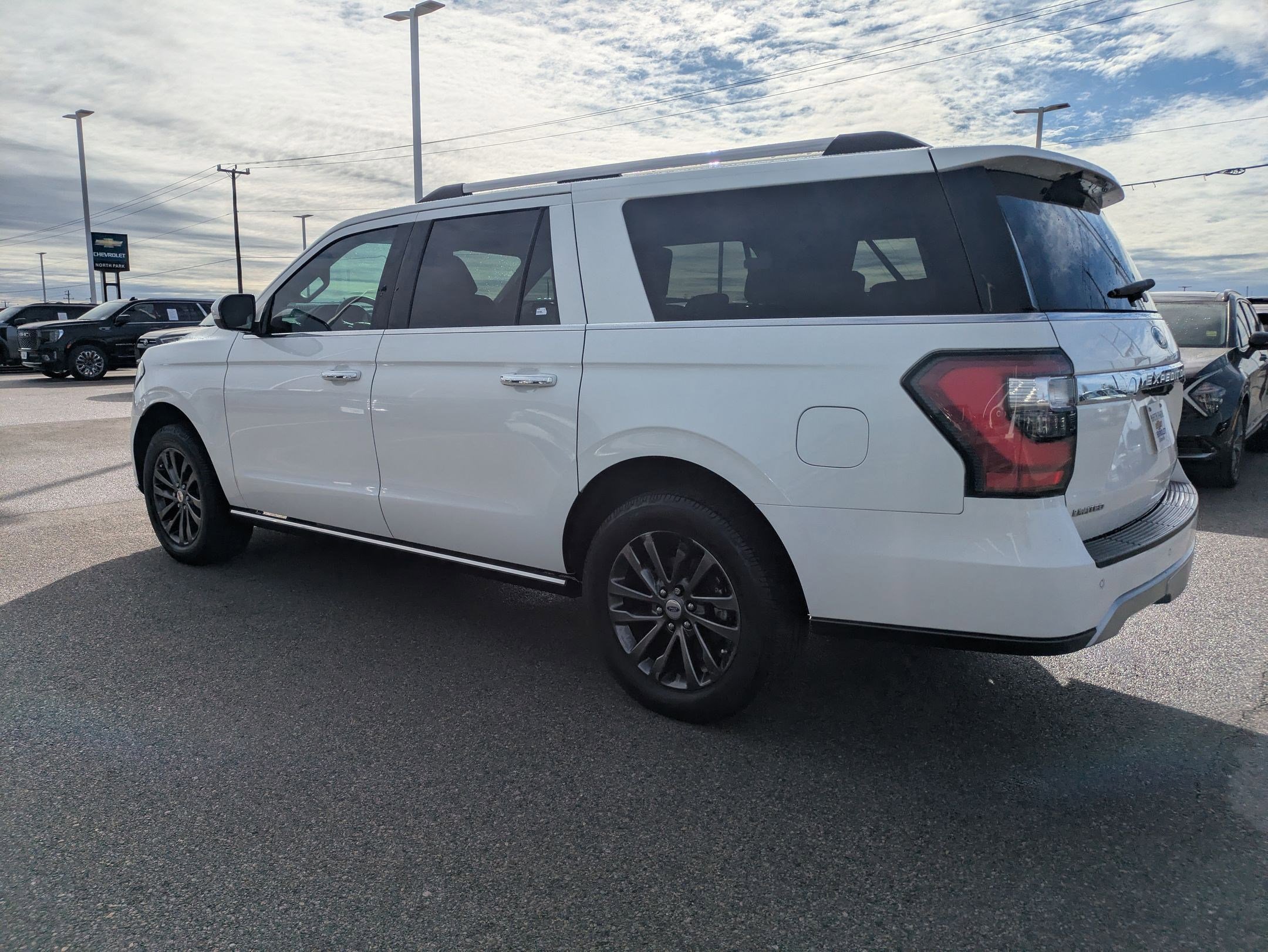 Used 2021 Ford Expedition Max Limited image 6