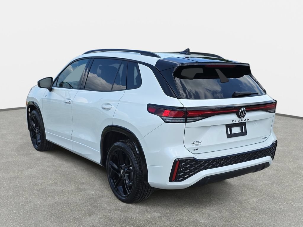 New 2026 Volkswagen Tiguan SE R-Line AWD/4WD image 7