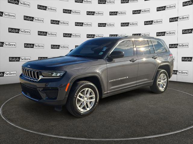 Certified 2025 Jeep Grand Cherokee Laredo X image 2