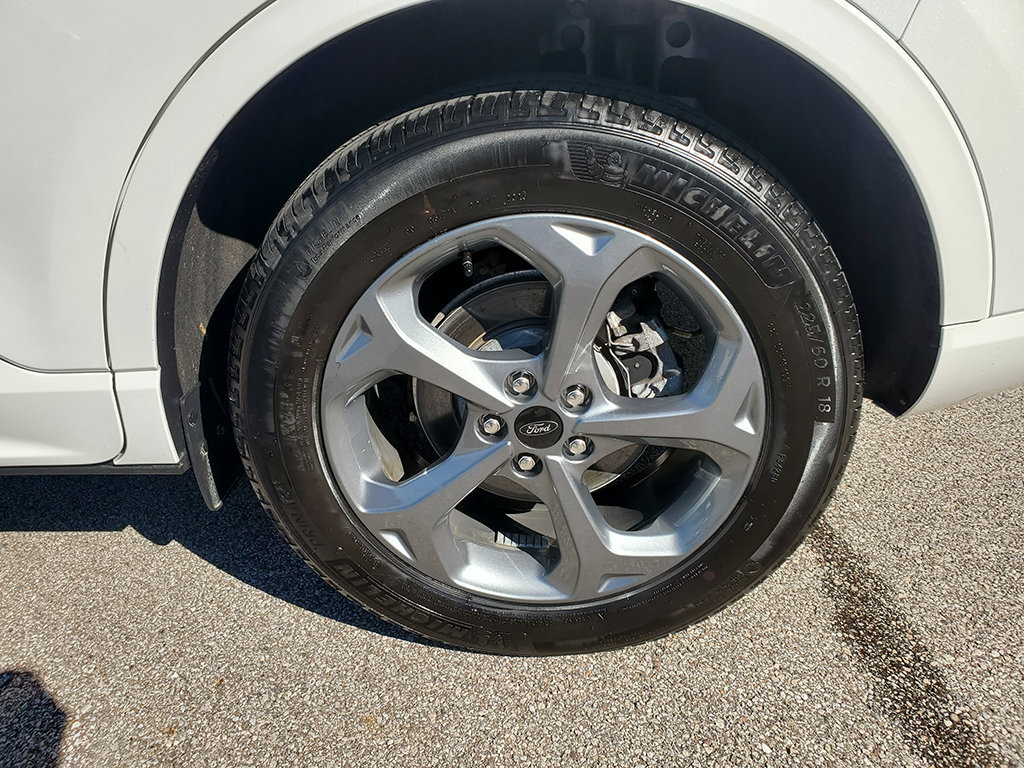 Certified 2023 Ford Escape ST-Line w/ Tech Pack #1 AWD/4WD image 18