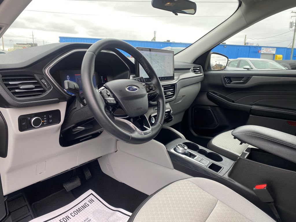 Used 2024 Ford Escape Active w/ Tech Pack #1 image 9