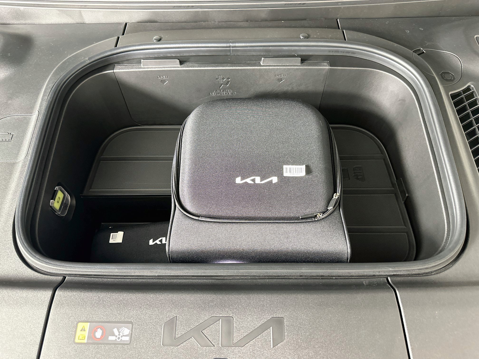 Used 2024 Kia EV9 GT-Line AWD/4WD image 36