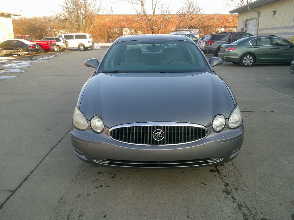 Used 2007 Buick LaCrosse CX image 2