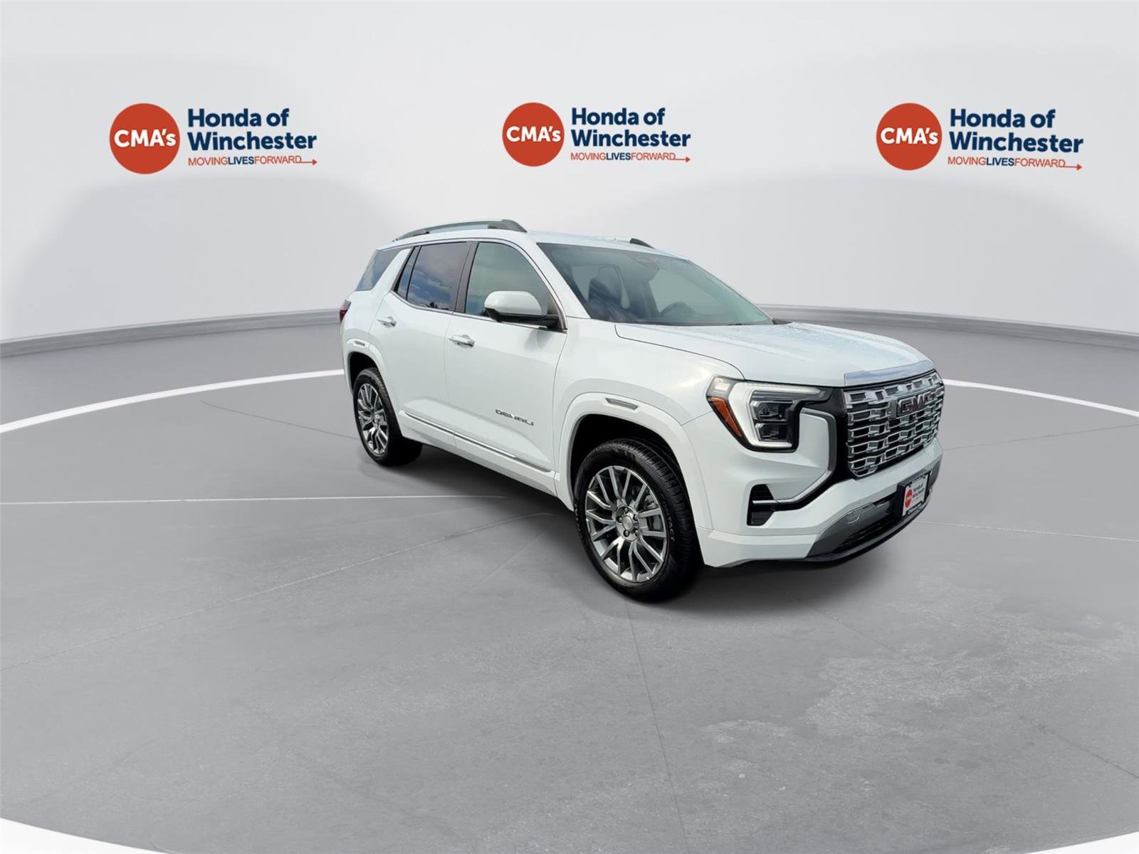 Used 2026 GMC Terrain Denali AWD/4WD image 2