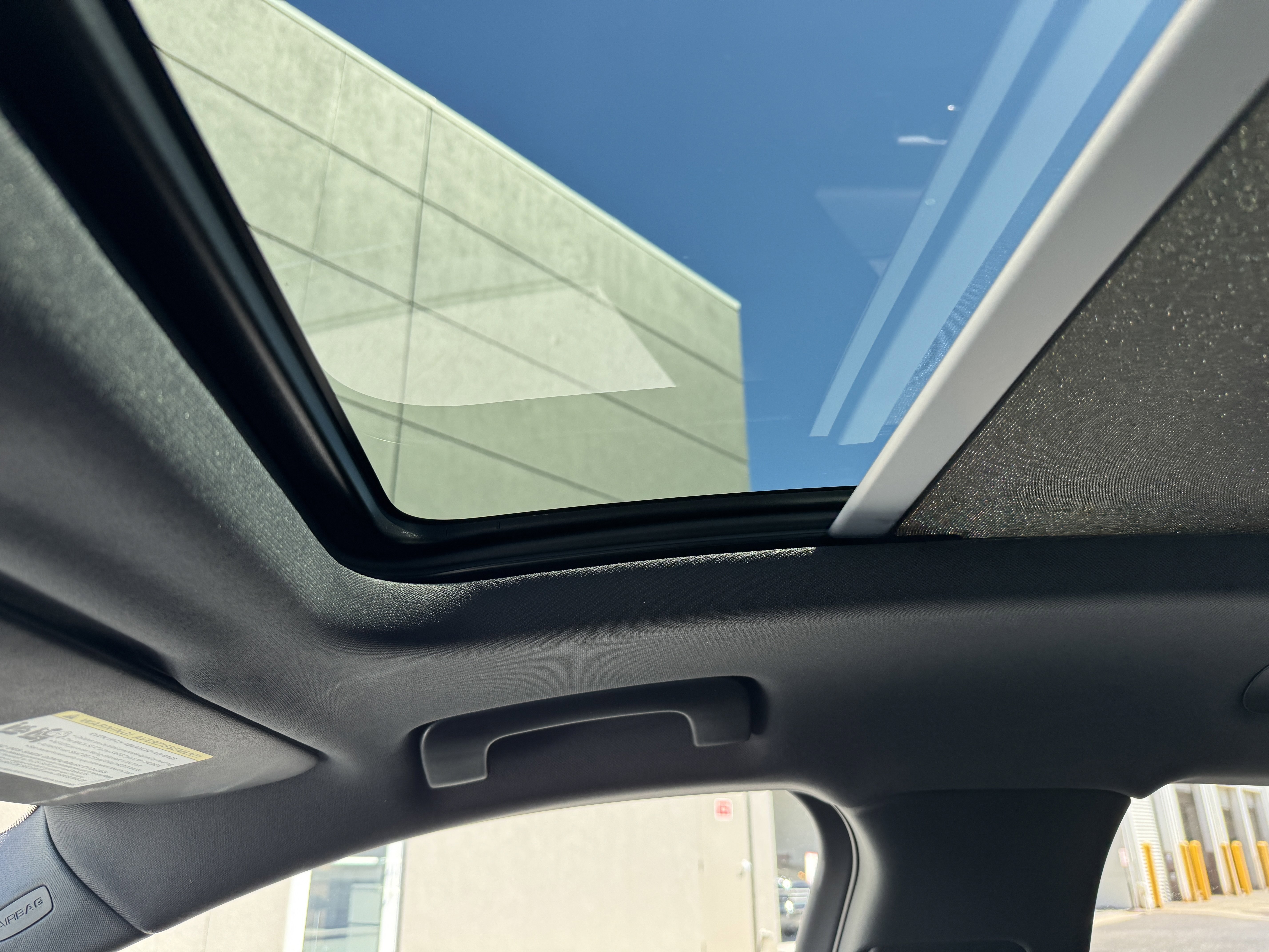 New 2026 Porsche Macan image 24