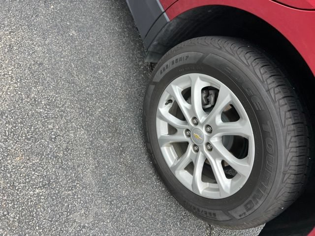 Used 2018 Chevrolet Equinox LT FWD image 19