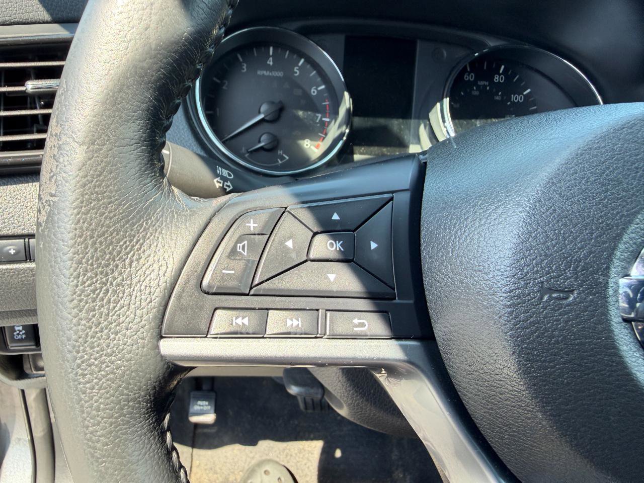 Used 2018 Nissan Rogue S w/ S Value Package image 34