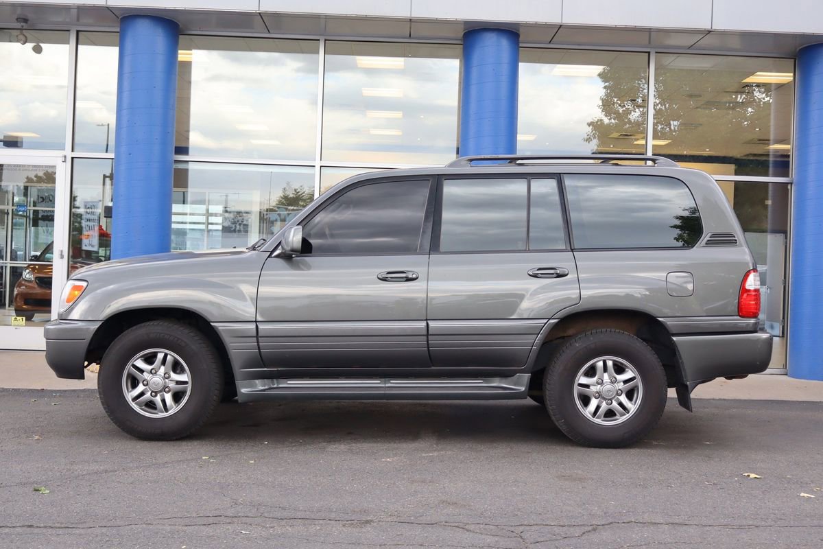 Used 2001 Lexus LX 470 4WD image 2