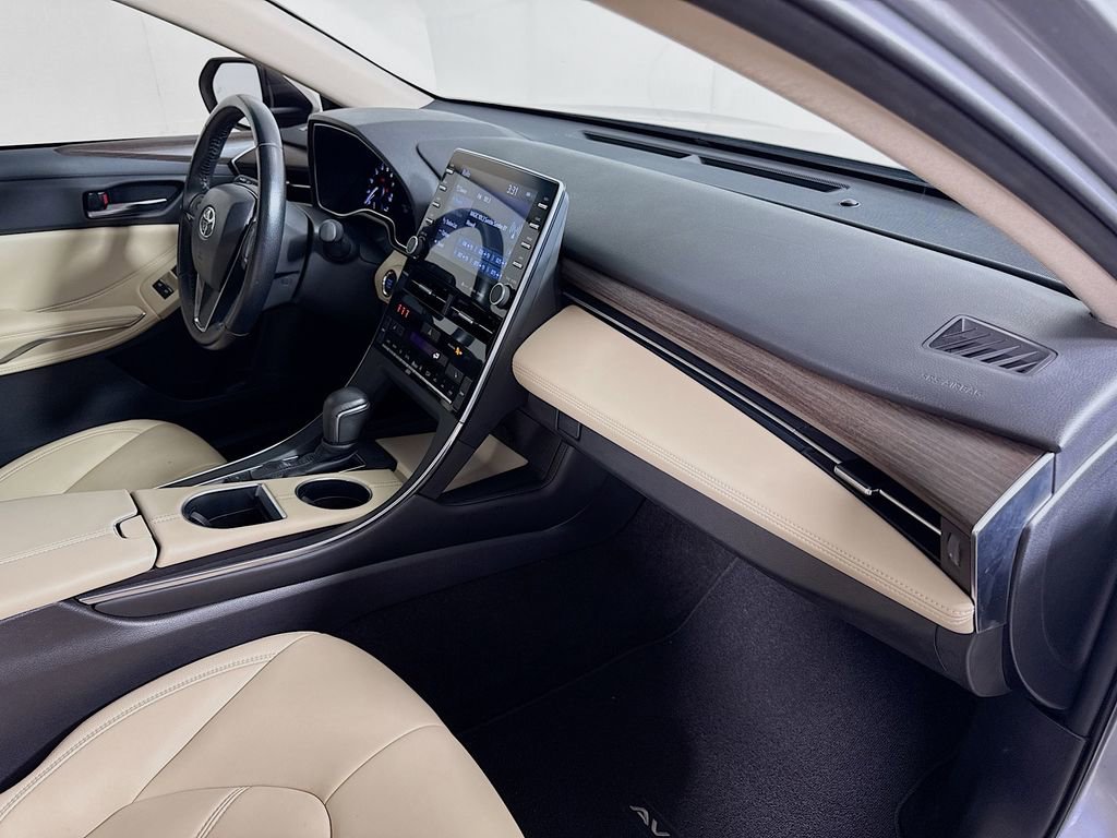 Certified 2019 Toyota Avalon XLE image 29
