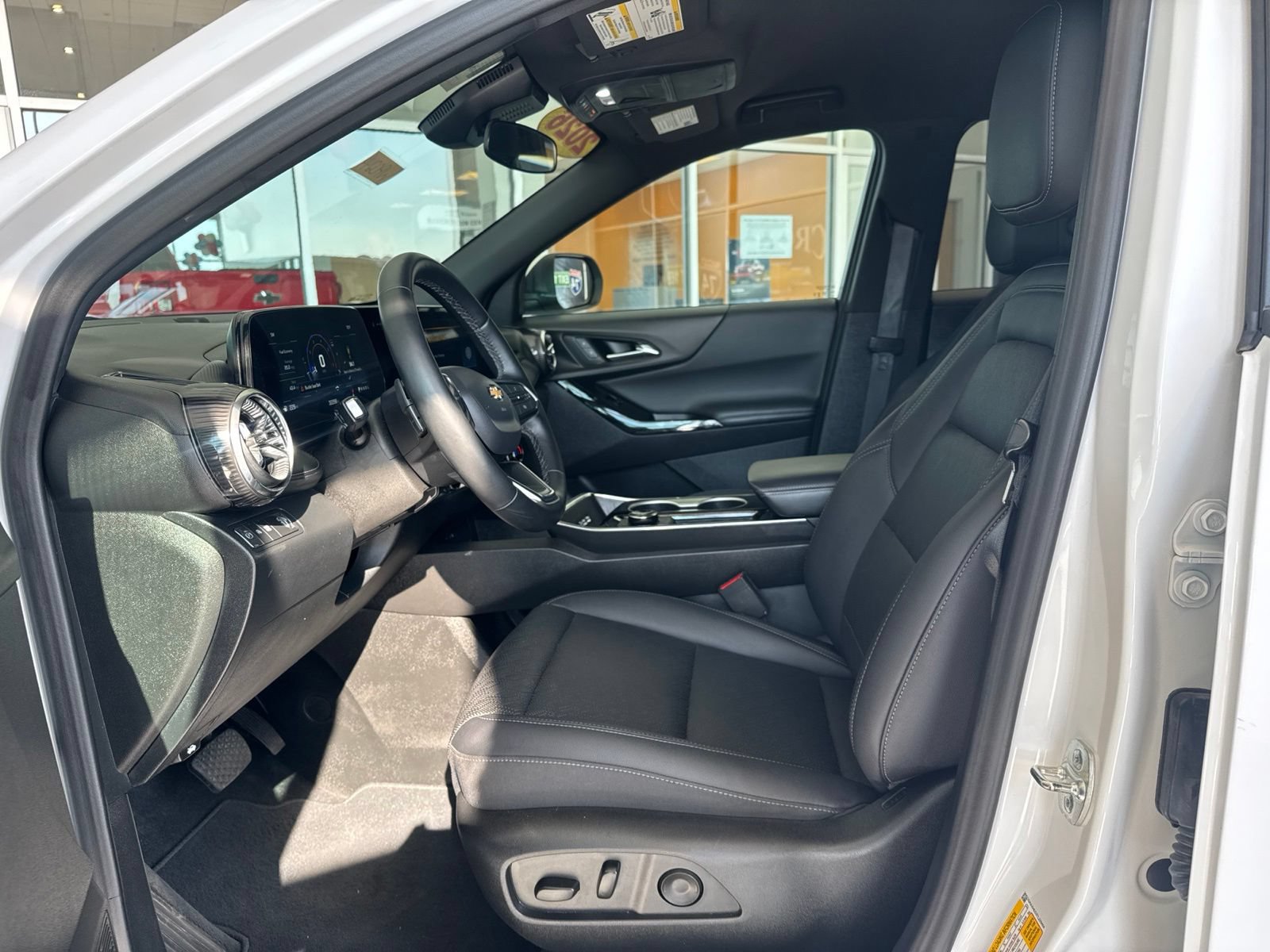 Used 2026 Chevrolet Equinox LT w/ Convenience Package II FWD image 20