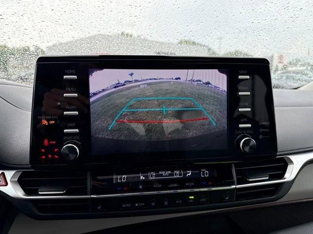 Used 2023 Toyota Sienna XLE FWD image 26
