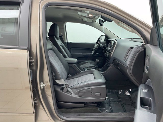 Used 2016 Chevrolet Colorado Z71 AWD/4WD image 15