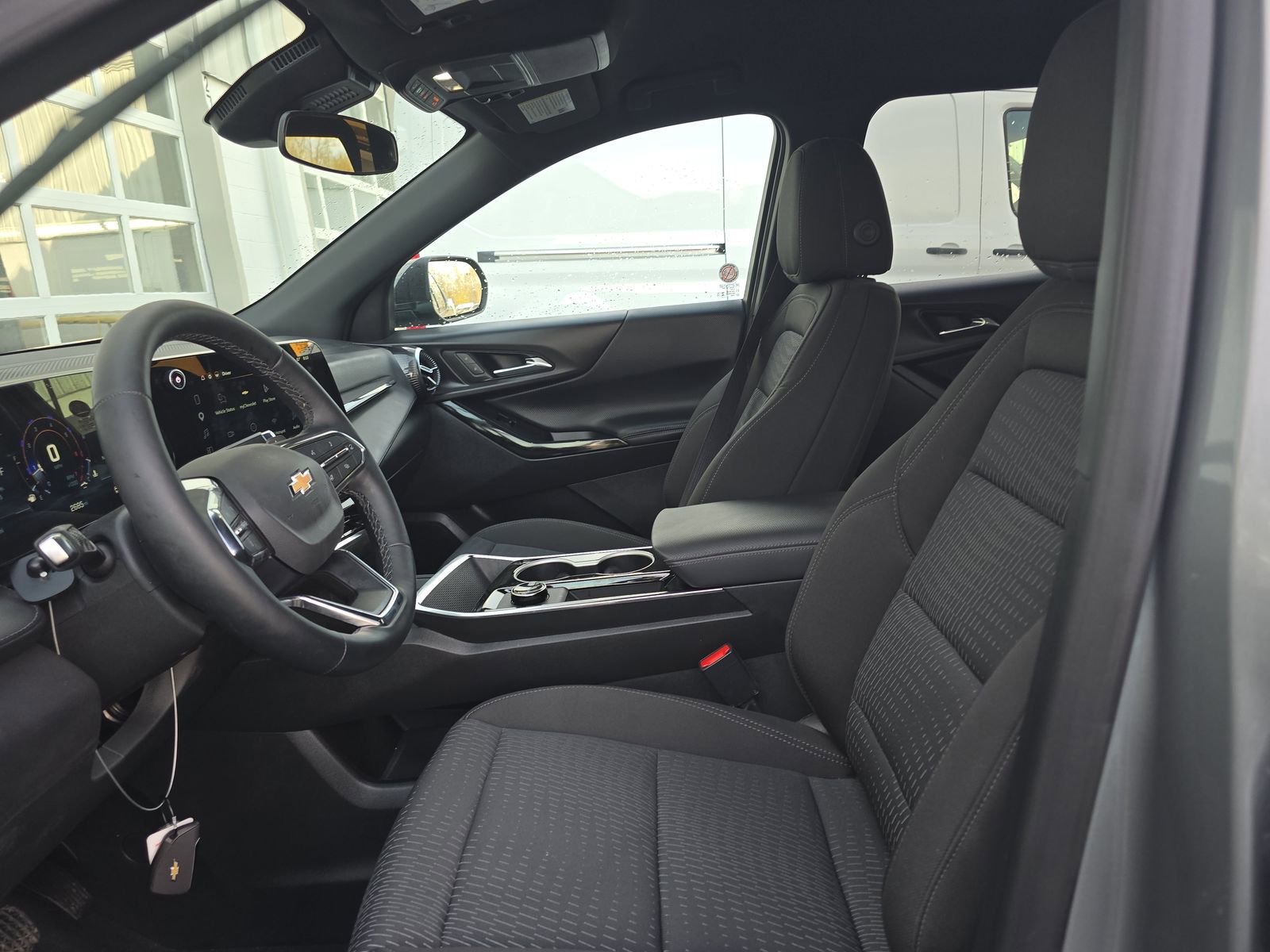 Used 2026 Chevrolet Equinox LT FWD image 16