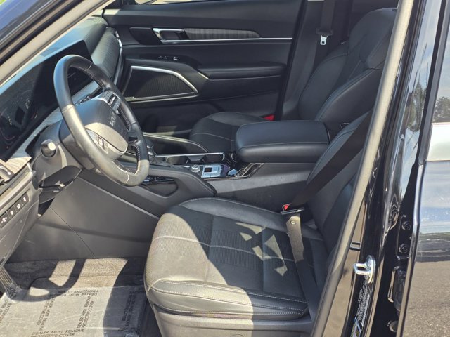Used 2024 Kia Telluride EX w/ EX Captain's Chair Package FWD image 15