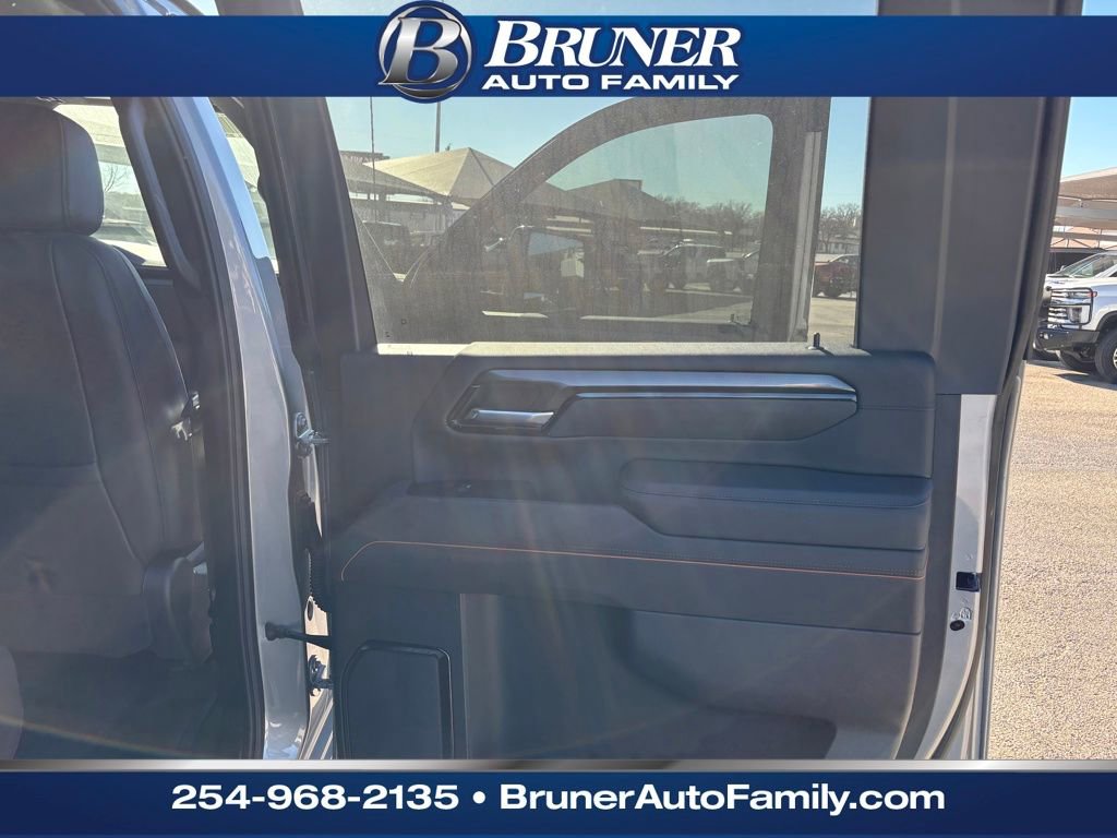 New 2025 Chevrolet Silverado 2500 Custom w/ Custom Value Package AWD/4WD image 16