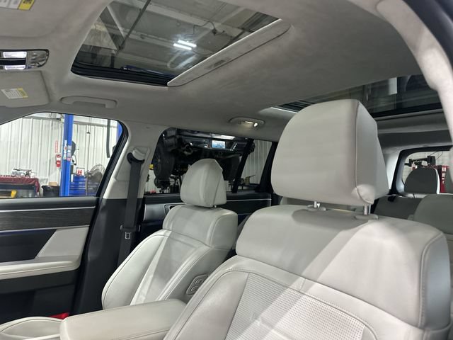 Used 2025 Hyundai Santa Fe Calligraphy AWD/4WD image 20