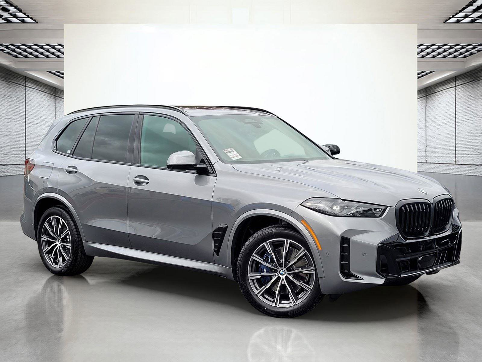 New 2026 BMW X5 xDrive40i w/ M Sport Package AWD/4WD image 2