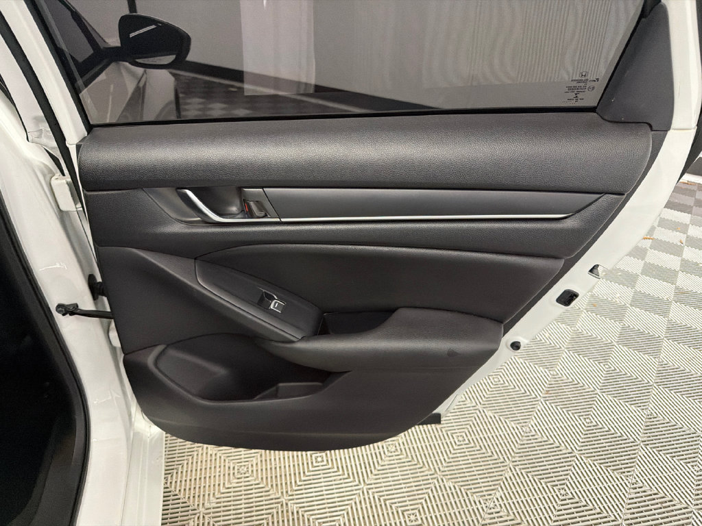 Used 2019 Honda Accord Sport image 17