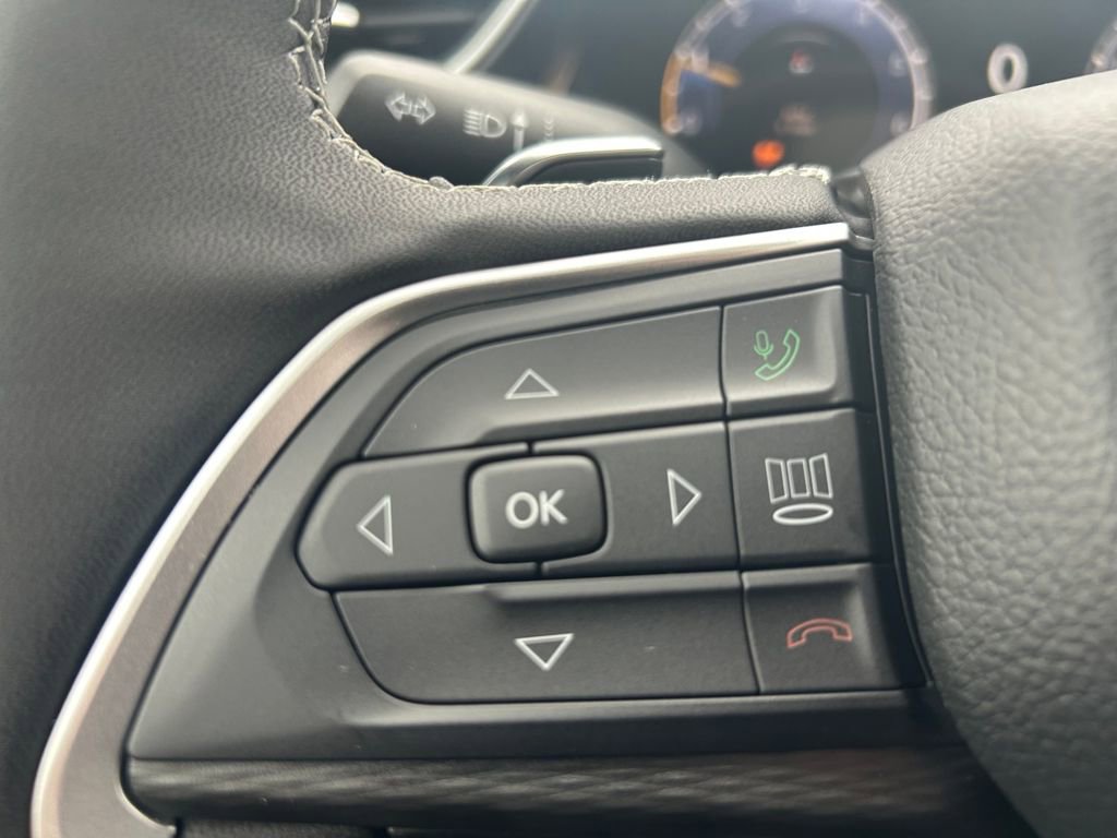 New 2025 Jeep Grand Cherokee L Altitude image 16