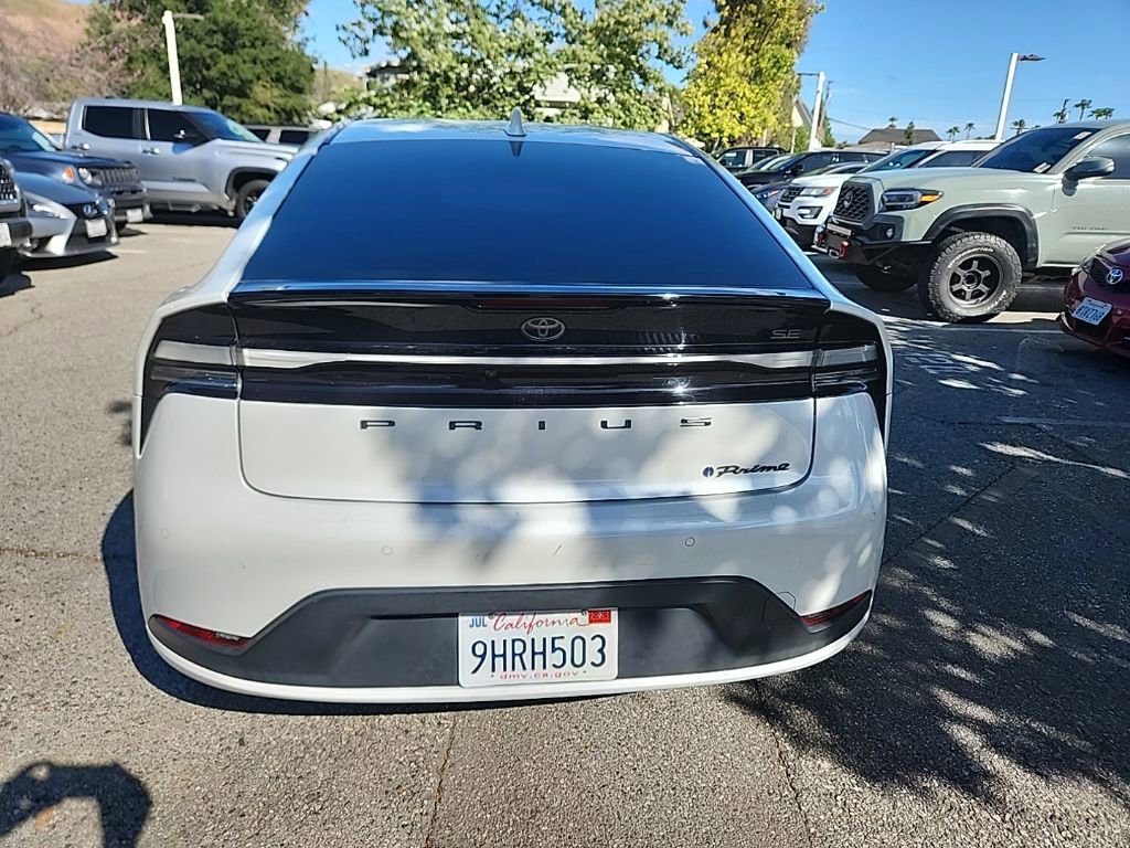 Used 2023 Toyota Prius Prime SE image 4