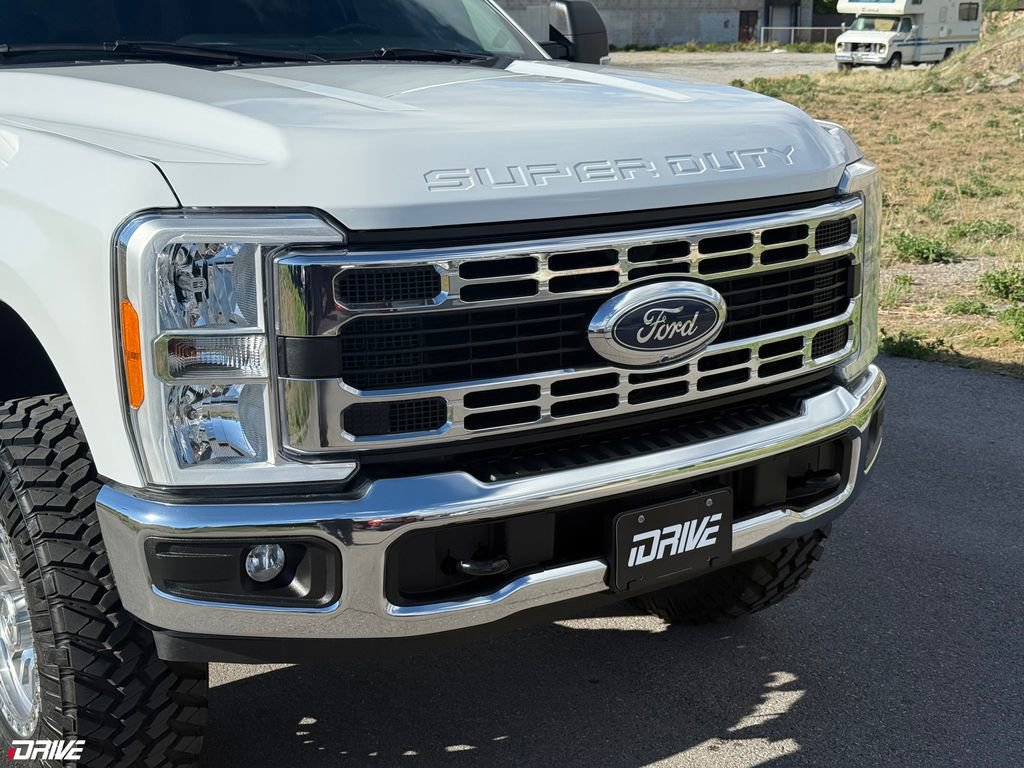 Used 2023 Ford F350 XLT image 5