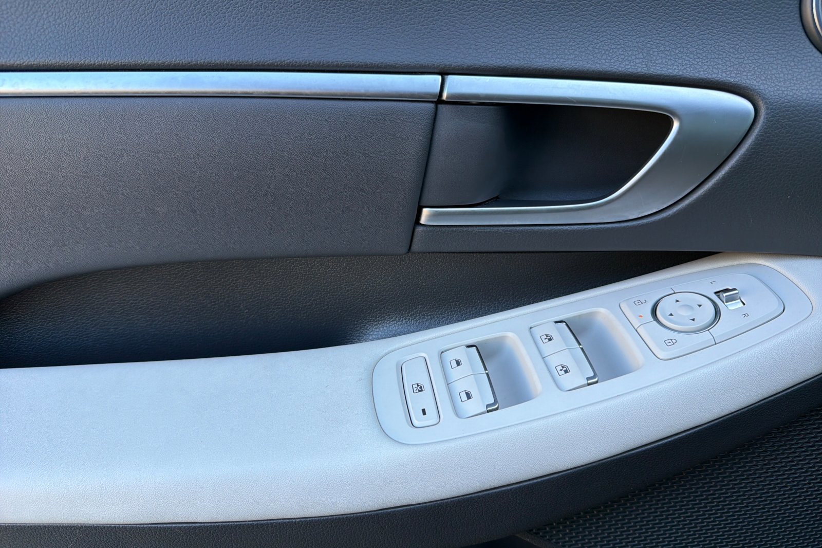 Used 2025 Hyundai Sonata SEL image 11