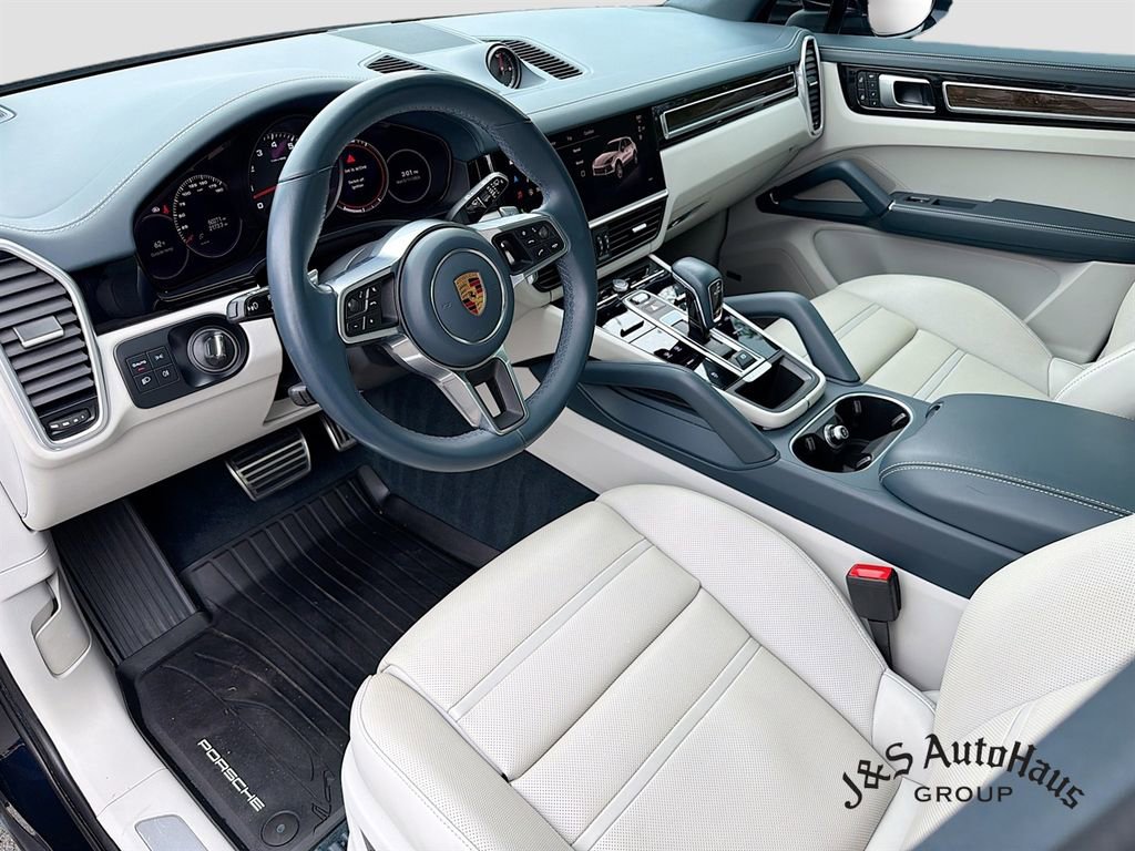 Used 2022 Porsche Cayenne S AWD/4WD image 9