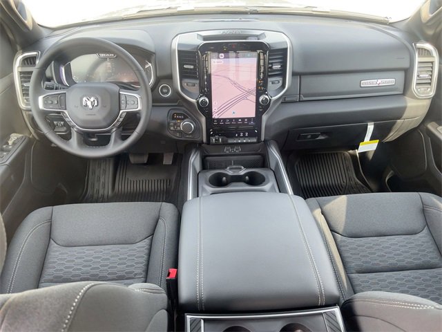 New 2026 RAM 1500 4x4 Crew Cab image 16