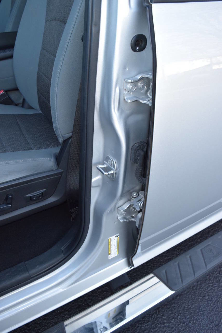 Used 2019 RAM 1500 Classic SLT w/ Luxury Group image 34