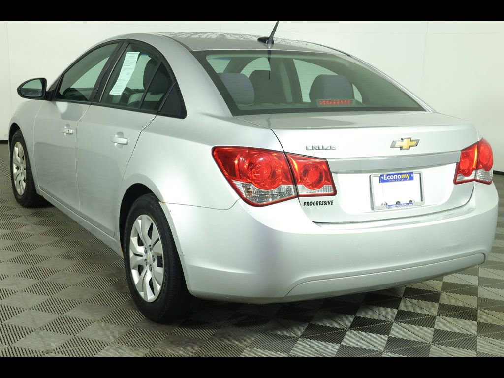 Used 2014 Chevrolet Cruze LS FWD image 11