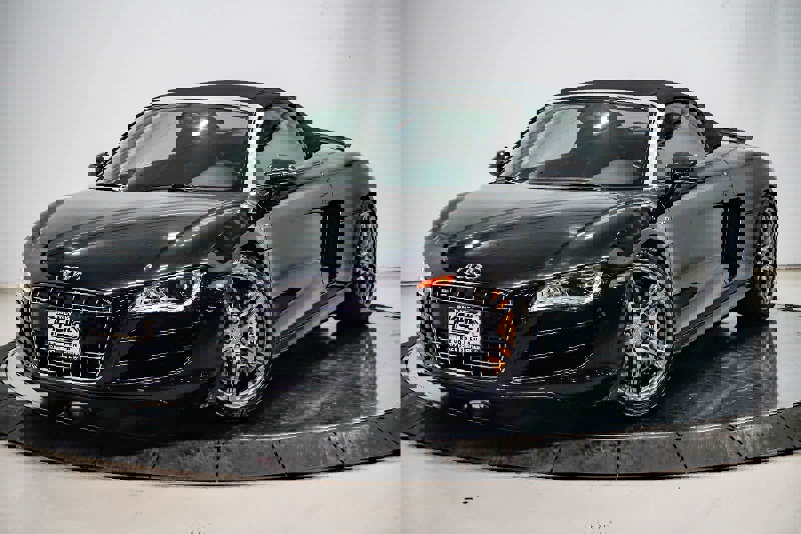 Used 2011 Audi R8 V10 image 1