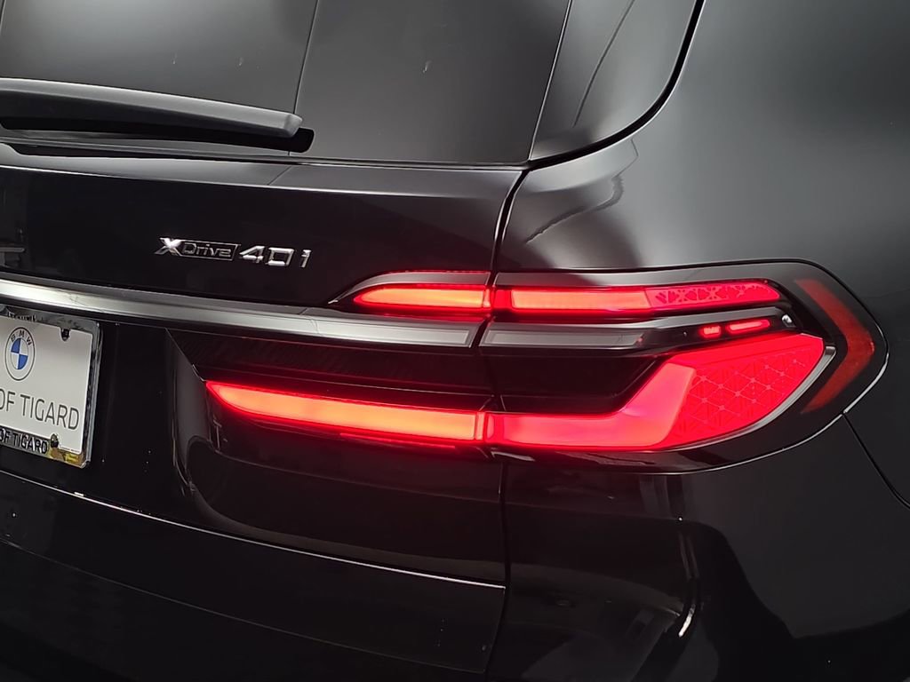 New 2026 BMW X7 xDrive40i w/ Executive Package image 34