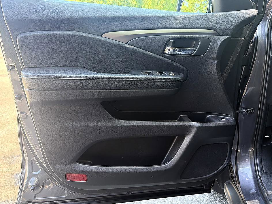 Used 2019 Honda Passport Sport image 9