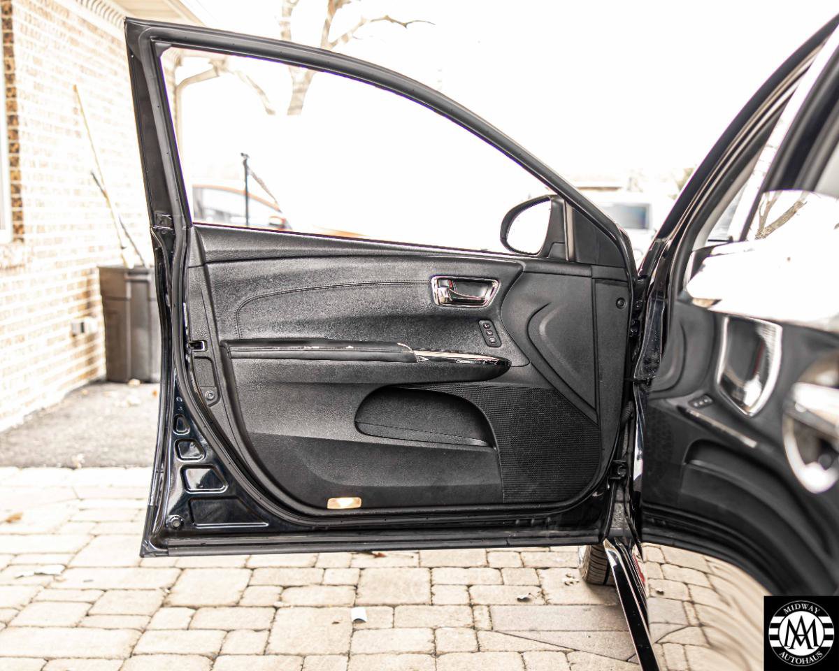 Used 2014 Toyota Avalon XLE Touring image 29