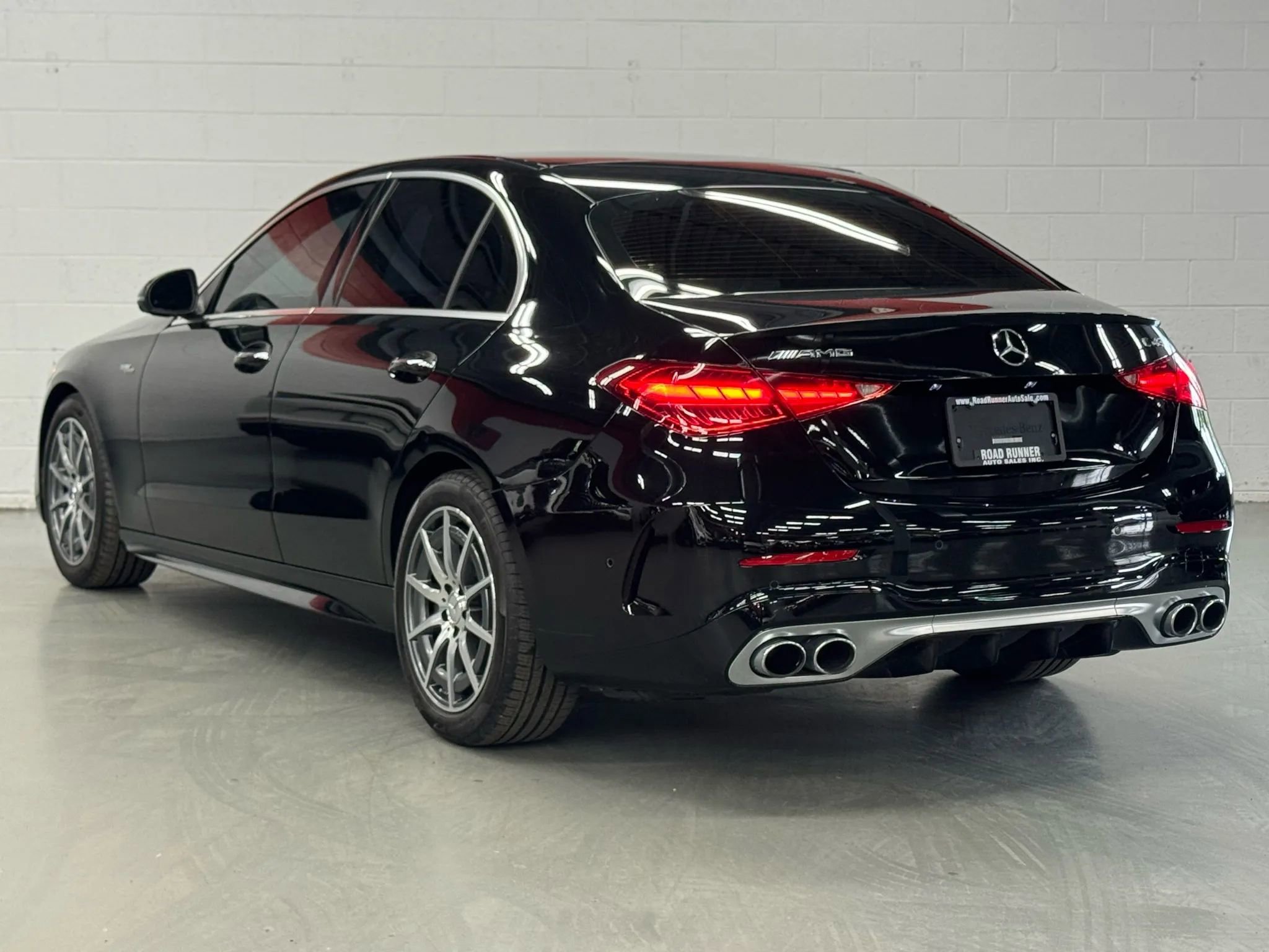 Used 2023 Mercedes-Benz C 43 AMG 4MATIC Sedan image 4