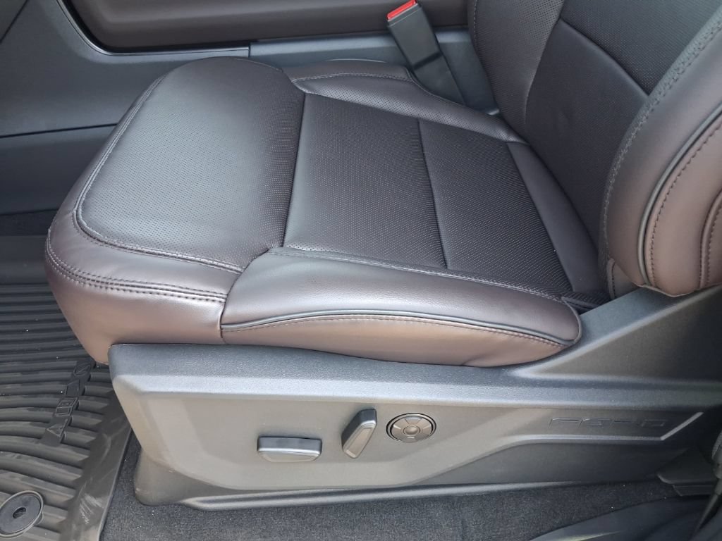 New 2027 Ford Expedition Platinum w/ Platinum Ultimate Package AWD/4WD image 5