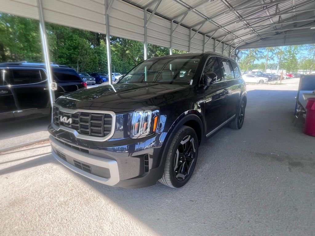 Used 2025 Kia Telluride S video 2