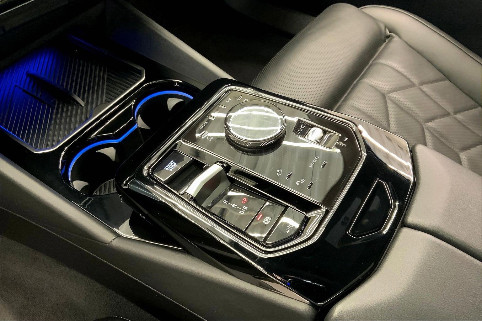 Used 2024 BMW i5 M60 w/ Premium Package image 16