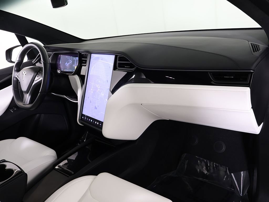 Used 2020 Tesla Model X Long Range image 24