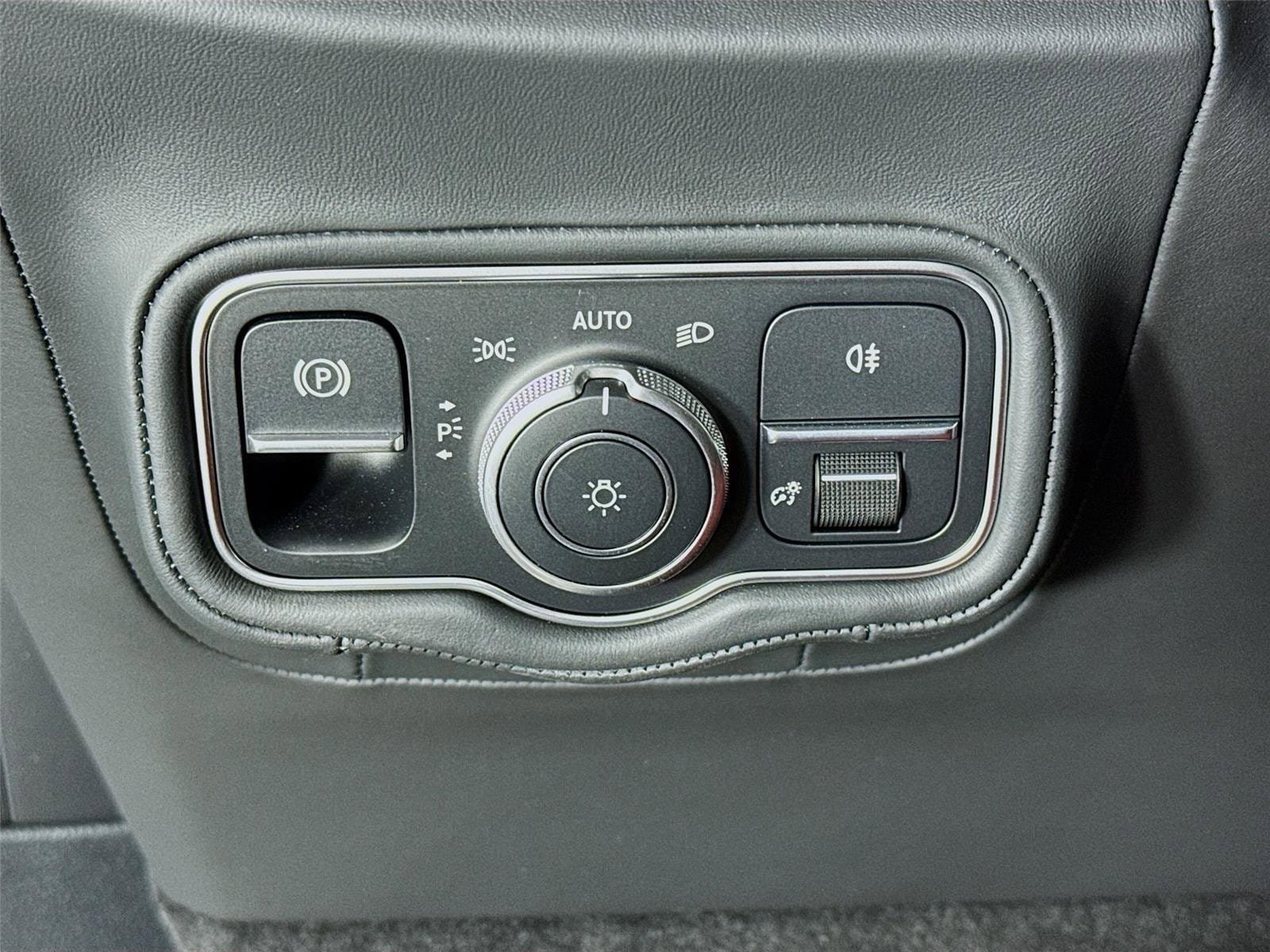 Used 2025 Mercedes-Benz G 63 AMG 4MATIC image 10