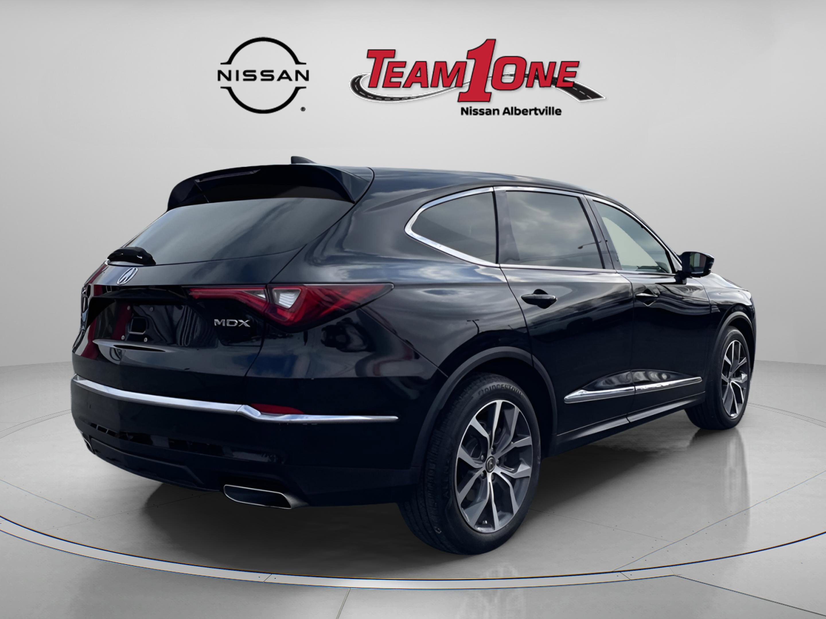 Used 2023 Acura MDX FWD w/ Technology Package image 7