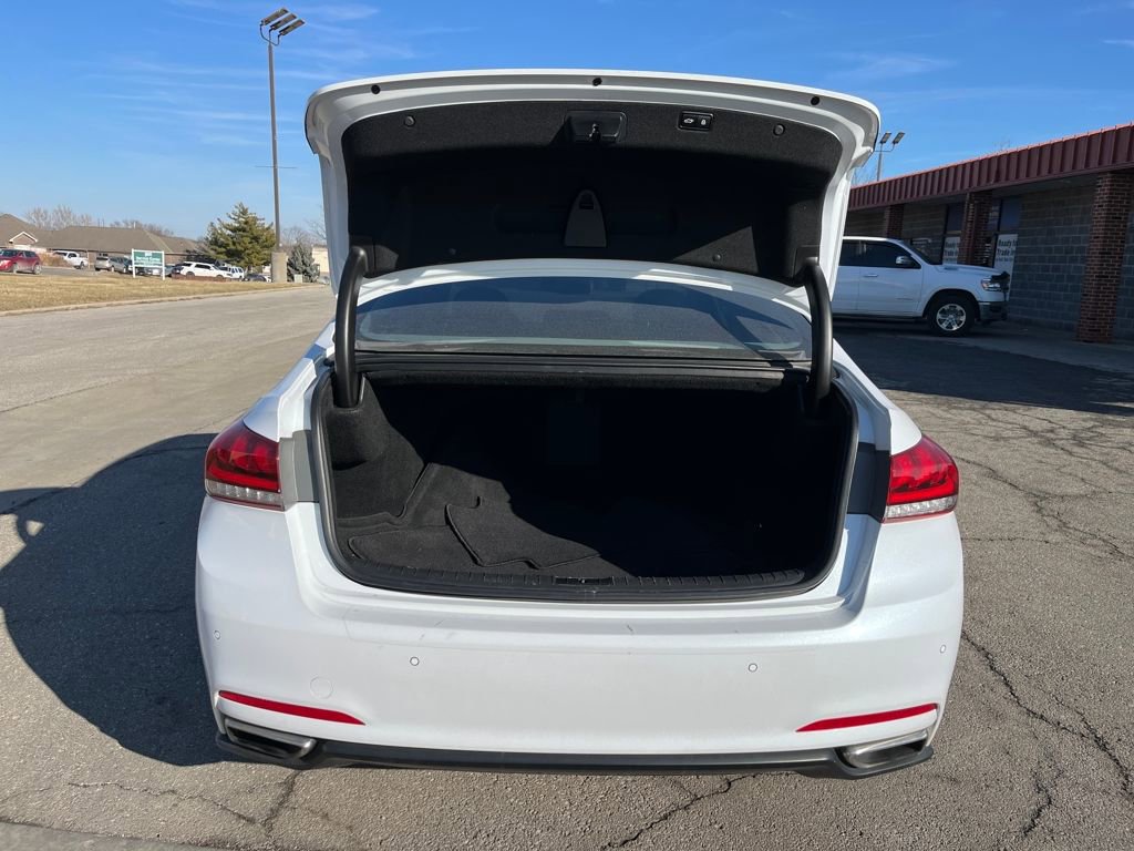 Used 2015 Hyundai Genesis 3.8 w/ Option Group 02 image 13